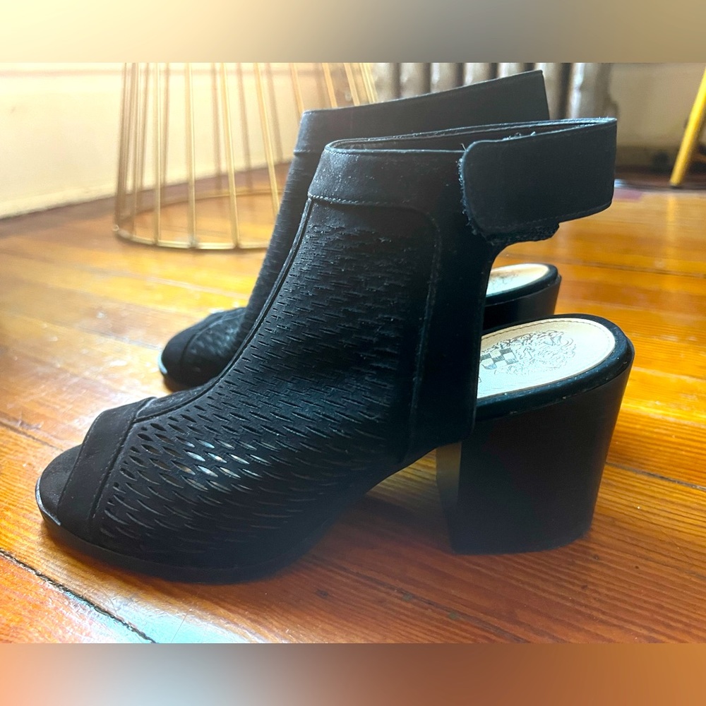 Vince Camuto Black Chunky Heel Sandals Size 8 1/2